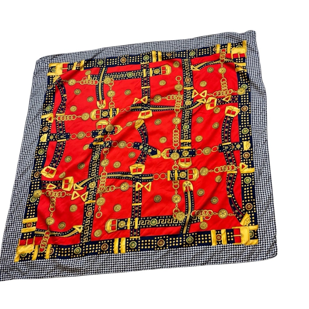 Ladies Chain and Buckle Print Sqaure Scarf